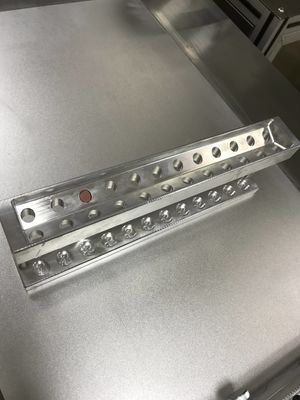 24 trous moule de rouge à lèvres personnalisé en alliage d'aluminium