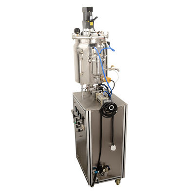 Machine de remplissage de mascara sous pression verticale pour remplissage quantitatif