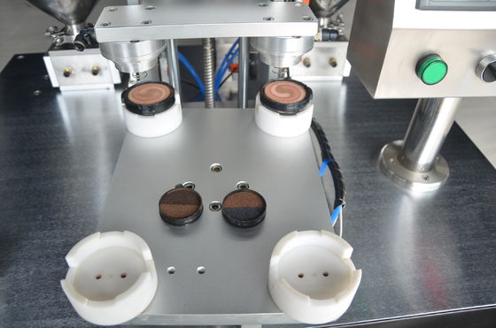 Double couleur/Trois couleurs Air Cushion BB crème machine de remplissage SUS304 1020Pcs/h