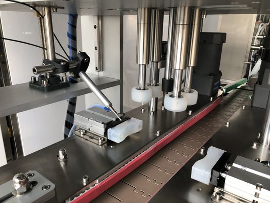 Beaucoup de types de bouteilles Servo Capping Machine automatique Bouteille Capper 20-50 pièces / min