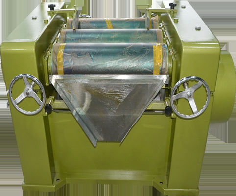 S405 Matériau de rouge à lèvres, broyeur à trois rouleaux, broyeur à trois rouleaux, matériau de rouge à lèvres automatique