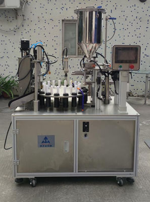 Machine de remplissage quantitatif automatique au glossaire à lèvres avec plaque de vibration réglable