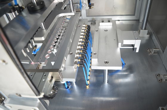 Machine automatique de démoulage de moisissures en aluminium à manche en silicone à 12 trous