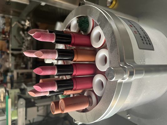 Automatique saupoudrer belle machine en poudre d'or pour le rouge à lèvres